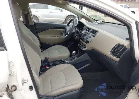 2016 Kia Rio Lx z USA, uszkodzony, nr VIN KNADM4A37G6632634